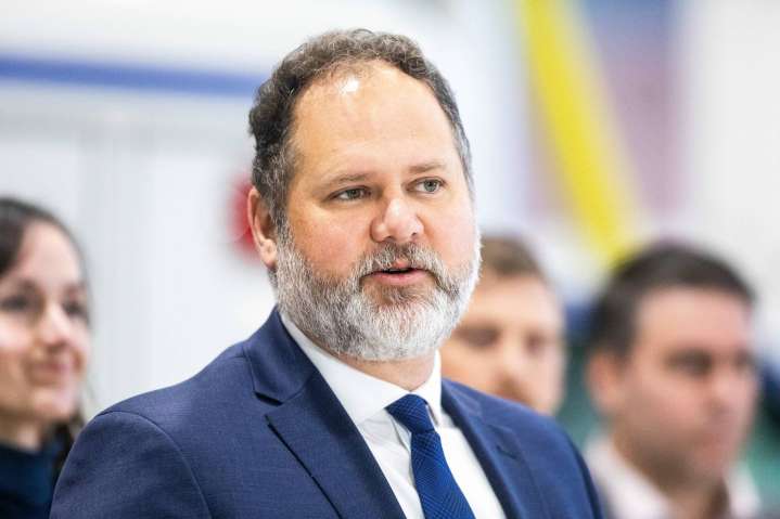 Province to expand law on sharing of intimate images