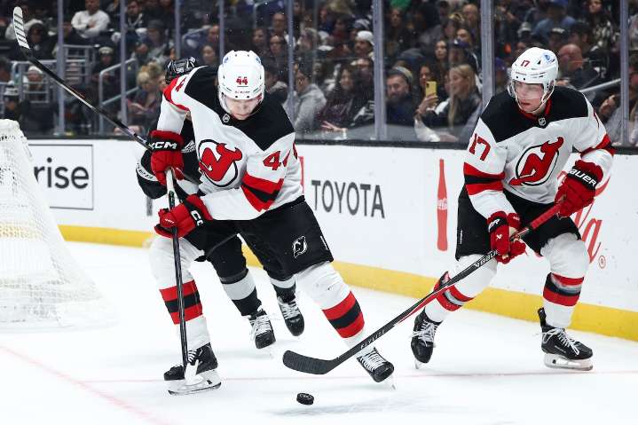 Watch Devils vs. Blackhawks NHL game tonight, free streams, start time, TV channel