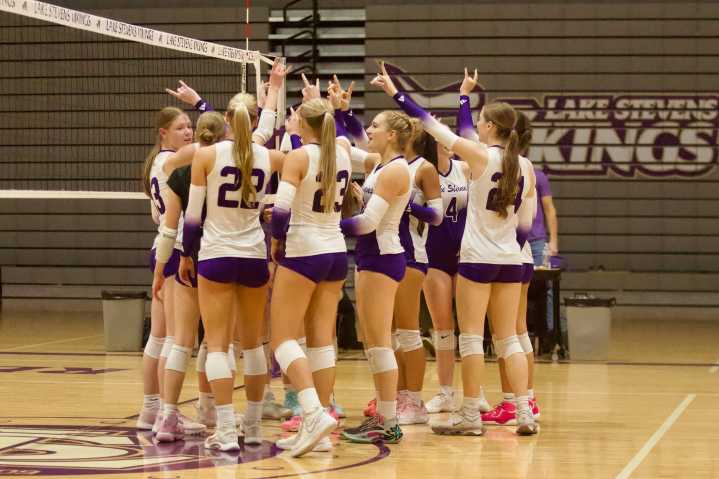 Lake Stevens volleyball wins first state title in dramatic fashion