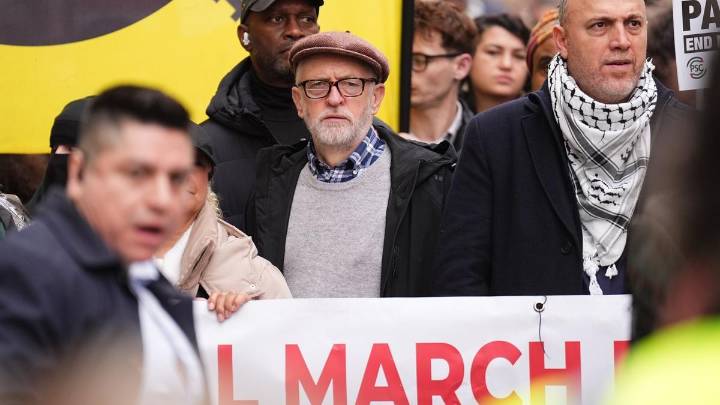 El nuevo partido del exlíder laborista Jeremy Corbyn, que aspira a ser una alternativa de izquierdas, nace marcado por las tensiones internas