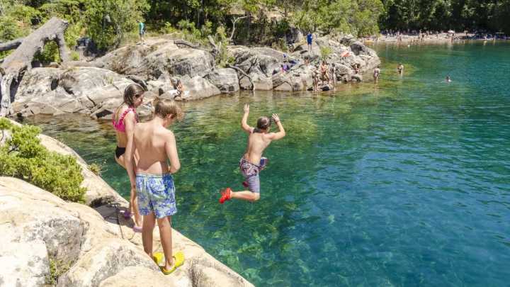 Ni Villa La Angostura ni Bariloche: la playa secreta de Neuquén que parece el Caribe