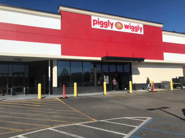 Former Prattville Winn-Dixie reopens as Piggly Wiggly