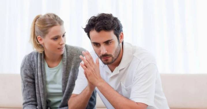 ¿Desinterés? Qué significa evitar mirar a los ojos en reuniones, según la psicología