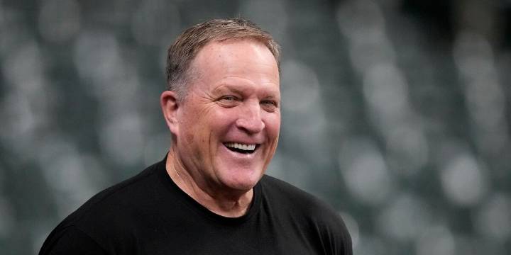 Milwaukee’s Pat Murphy wins NL Manager of the Year for the second straight year