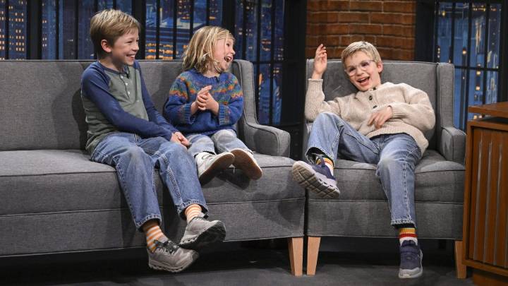 Seth Meyers’ 4-year-old makes hilarious appearance on ‘Late Night’ – NBC10 Philadelphia