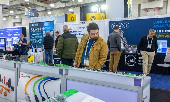 Expertos en seguridad detallan nuevos sistemas con IA para prevenir tiroteos en EEUU