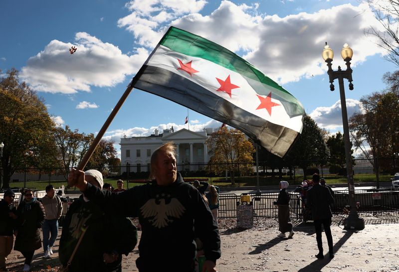 US judge blocks termination of temporary legal status for Syrians