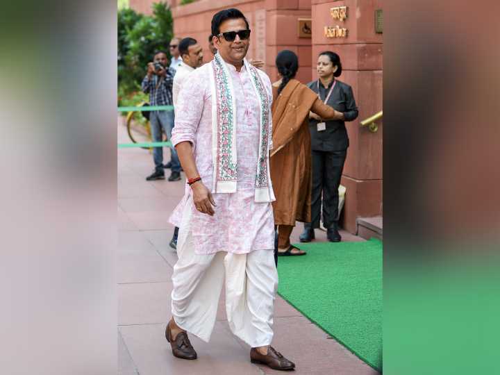 Ravi Kishan wins big at Dadasaheb Phalke Film Festival Awards