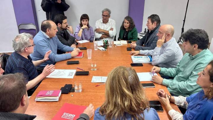Irene de Miguel, candidata de Unidas por Extremadura, se compromete a llevar a cabo la homologación salarial de los docentes