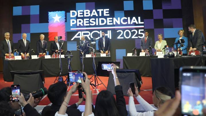 Migración y derechos humanos marcaron el debate presidencial de Archi