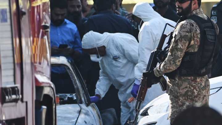 Un brutal atentado suicida mata a 12 personas en Pakistán