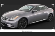 Las Vegas police ask for info about driver in crash that killed 2