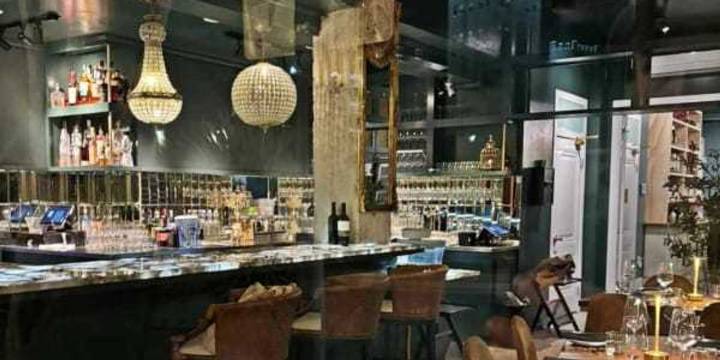 Glam new wine bar uncorks in San Antonio’s Southtown
