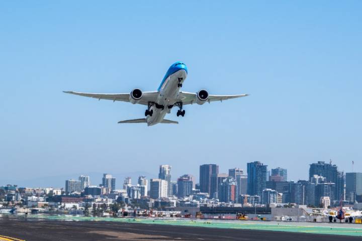 San Diego International Airport responds to FAA flight cuts amid government shutdown