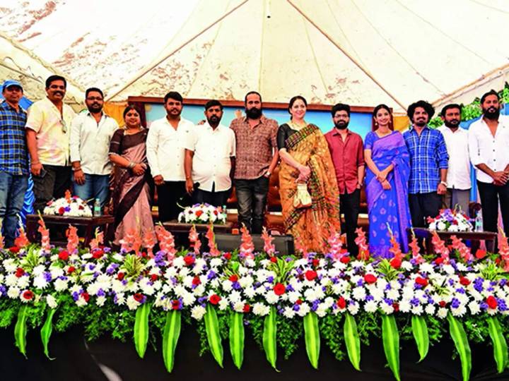 Sandalwood Shots: Ready to shoot