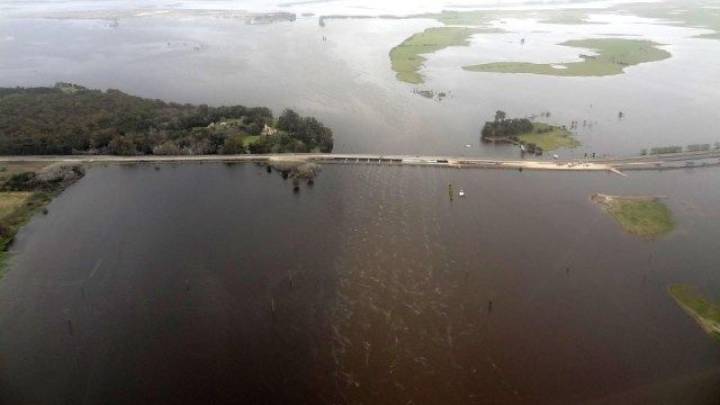 Inundaciones de la Cuenca del río Salado: "Nación paralizó los trabajos"
