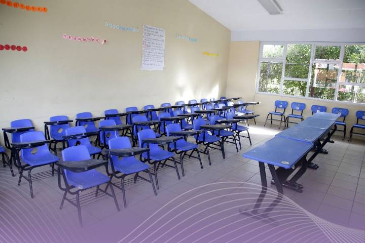 ¿Hay clases este jueves 20 de noviembre?