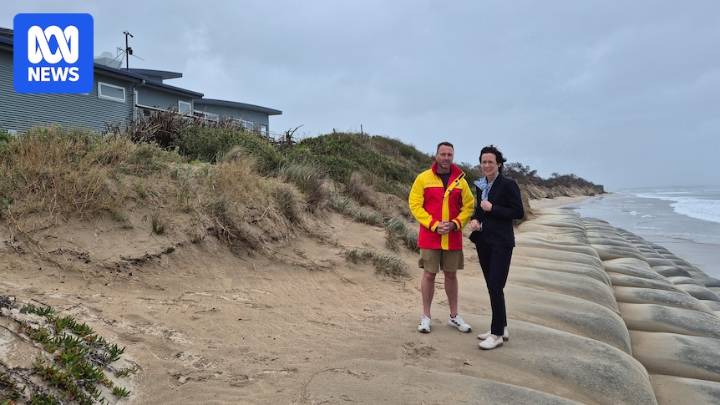 Infuriated Inverloch community 'still waiting' as FOI reveals years of delay in erosion works
