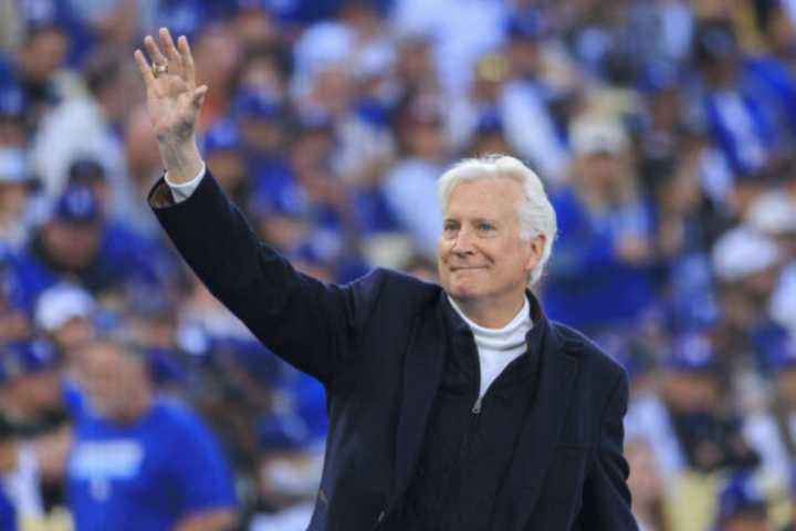 Shams Charania Reveals Joey and Jesse Buss’ Strong Protests Amid Lakers Front Office Firings Mark Walter’s takeover of the Los Angeles Lakers reaches a breaking point as Joey and Jesse Buss are fired 