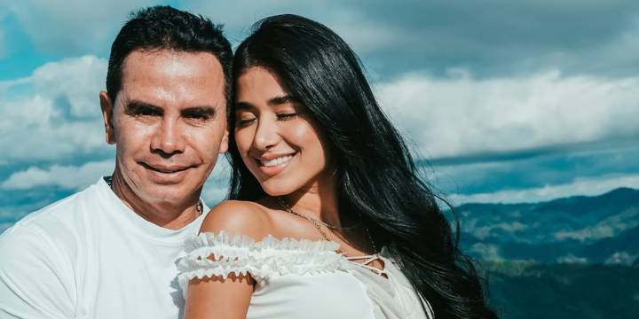 Jhonny Rivera y Jenny López presentaron al nuevo miembro de su familia conmoviendo a sus seguidores: “Lloré”