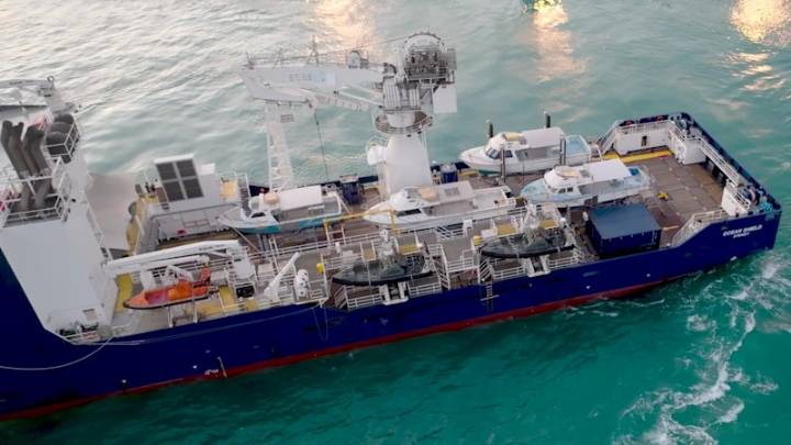 Australian Border Force: Fishing boats purchased to give to illegal fishers, people smugglers who are turned back in Australian waters