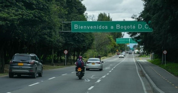 Pico y Placa en Bogotá: qué vehículos particulares y taxis pueden circular este martes 04 de noviembre de 2025