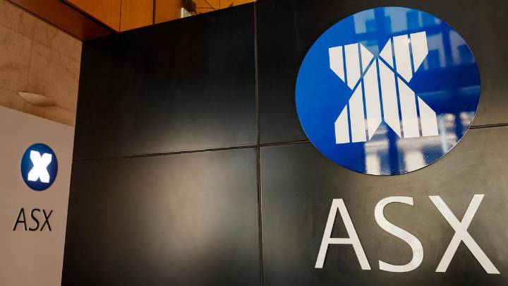 Market wrap: ASX200 edges higher ahead of RBA Melbourne Cup rates decision