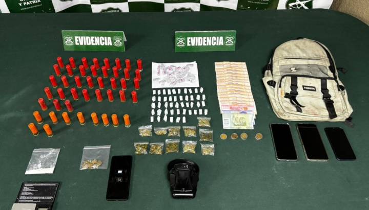 Con armas y diversas drogas capturan a dos chilenos y un extranjero en Puchuncaví
