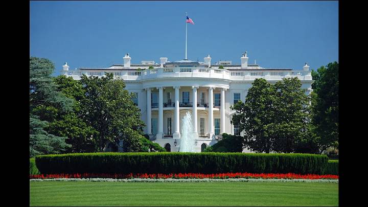 US Senate passes bill to reopen government, awaits House approval