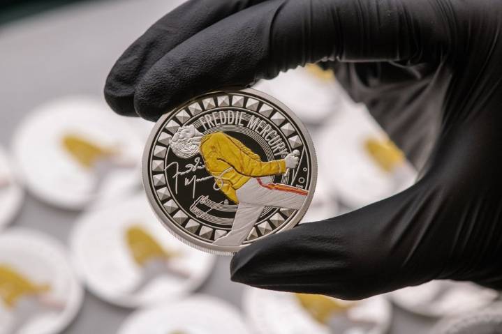 Britain’s Royal Mint issues special Freddie Mercury coin in tribute to the Queen front man