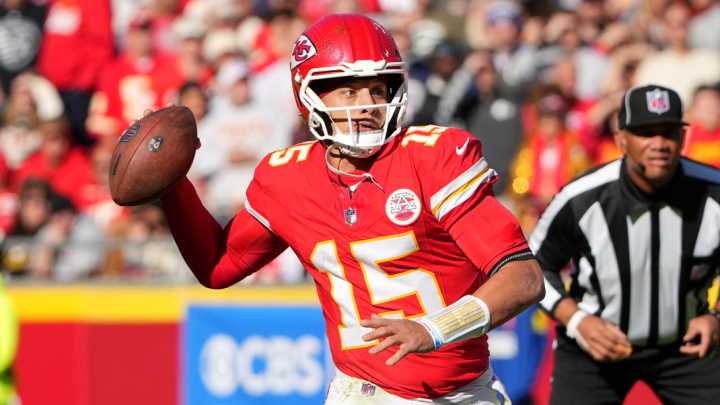 NFL Week 12 winners, losers: Chiefs back in playoff hunt