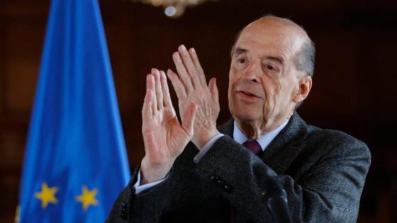 Fiscalía imputará cargos a Álvaro Leyva Durán por el caso pasaportes