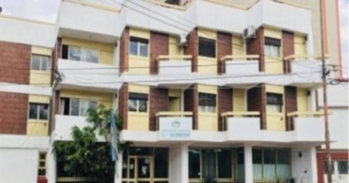 Fue a verificar su automóvil y terminó en la Fiscalía