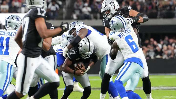 Monday Night Football: Cowboys dominate Raiders, lead 24