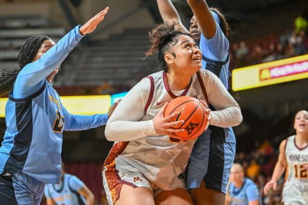 Women’s basketball: Gophers overpower Marquette to improve to 3