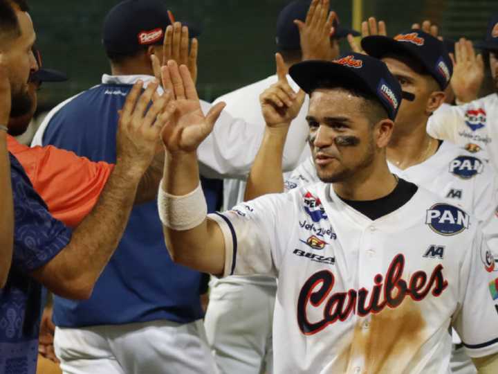 Caribes le repite la receta a los Tiburones