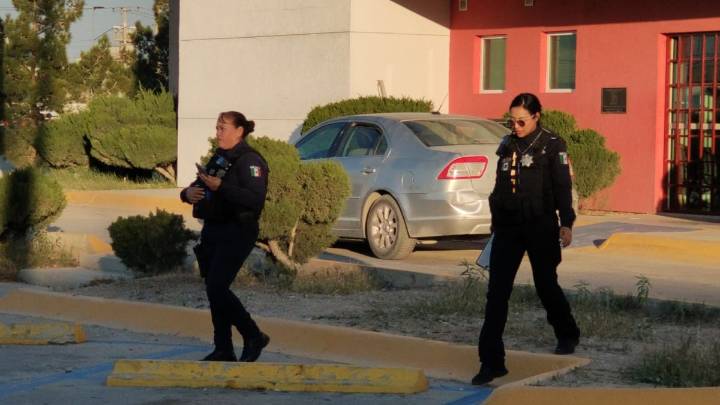 Muere sujeto baleado al llegar a la Cruz Roja Centenario en Juárez