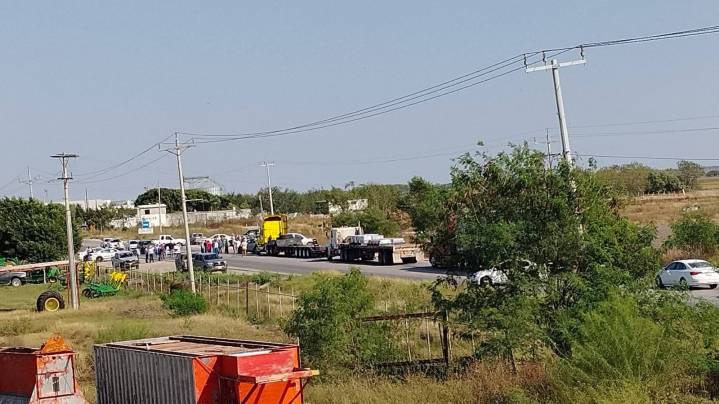 Alerta: Circulación suspendida en la Carretera Federal 101 del municipio de San Fernando por manifestación.