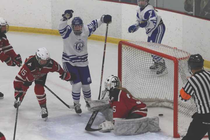 Girls Hockey: BLF scores a shutout against DL
