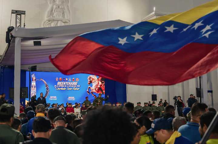 Donald Trump declara cerrado el espacio aéreo venezolano