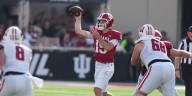 Mendoza’s near-perfect day lifts No. 2 Indiana to 31