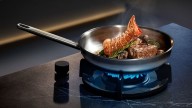 La sartén de acero inoxidable que está apareciendo en todas las cocinas bien equipadas: WMF Profi es resistente, estable y sin recubrimientos que se pelan