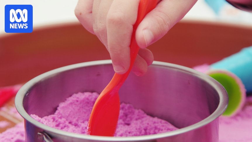 Snap closure of schools in Canberra and Brisbane after asbestos found in recalled coloured sand