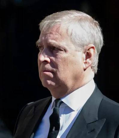 Revelan que el rey Carlos planea tomar más medidas contra el ex príncipe Andrew