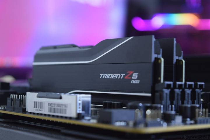 Memory Shortages Have Become So Severe That Distributors Are Now “Forcing” RAM Buyers to Buy a Motherboard With Every Module