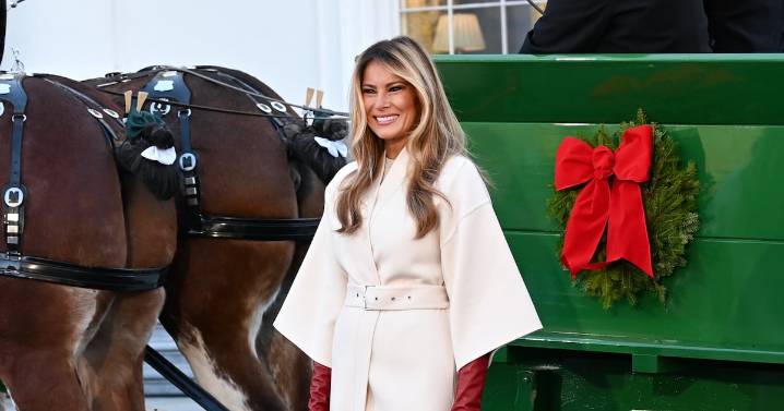 Melania Trump Spends Two Minutes and 50 Seconds at Christmas Event Before Fleeing