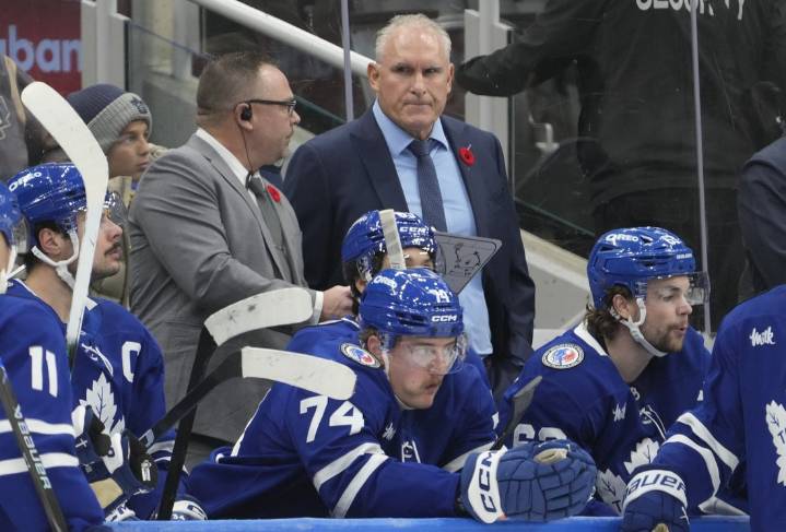 Deadspin | Blues, Leafs aiming to find way out of recent funks