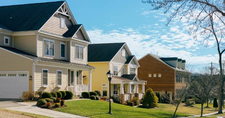 What are today's mortgage interest rates: November 19, 2025?