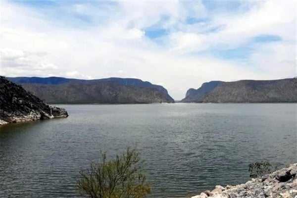 Critican PAN y PRI en Congreso a Morena por Ley de Aguas