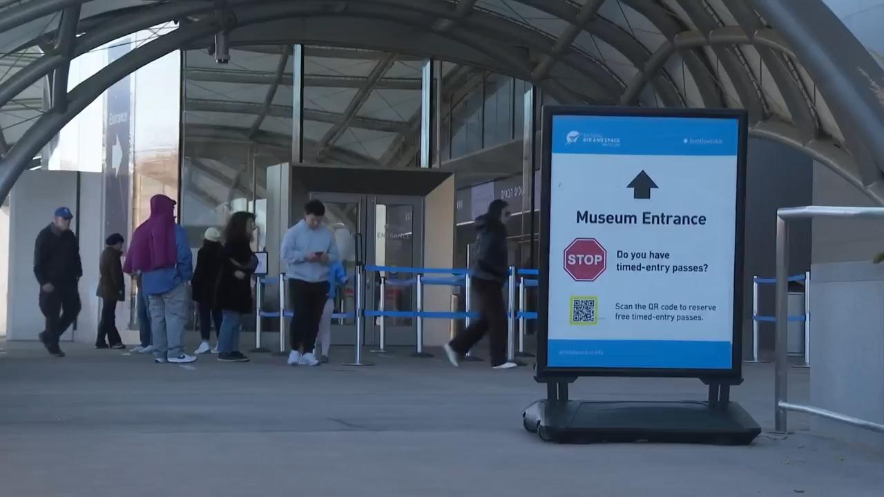 Smithsonian museums reopen after record-long government shutdown